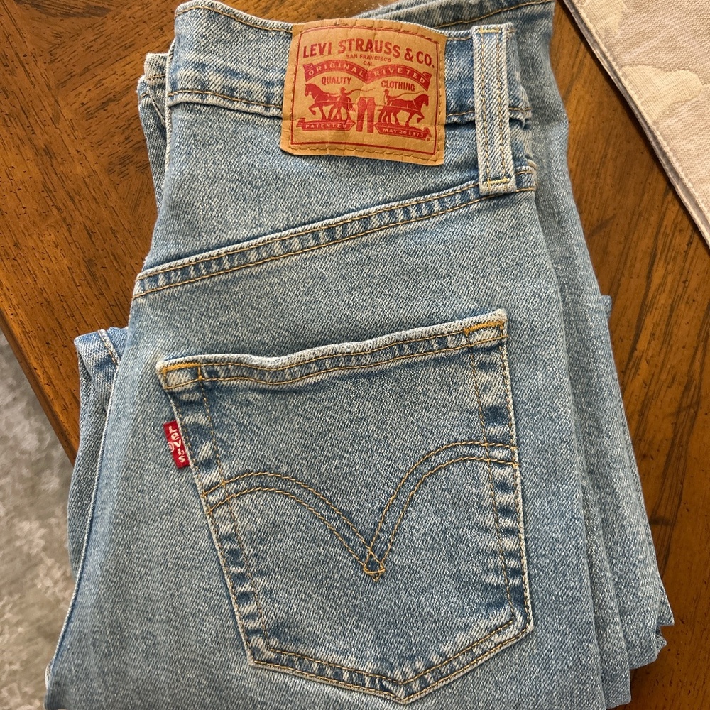 Levi’s Ribcage Ankle Straight Jeans size 25/27 - Picture 1 of 5
